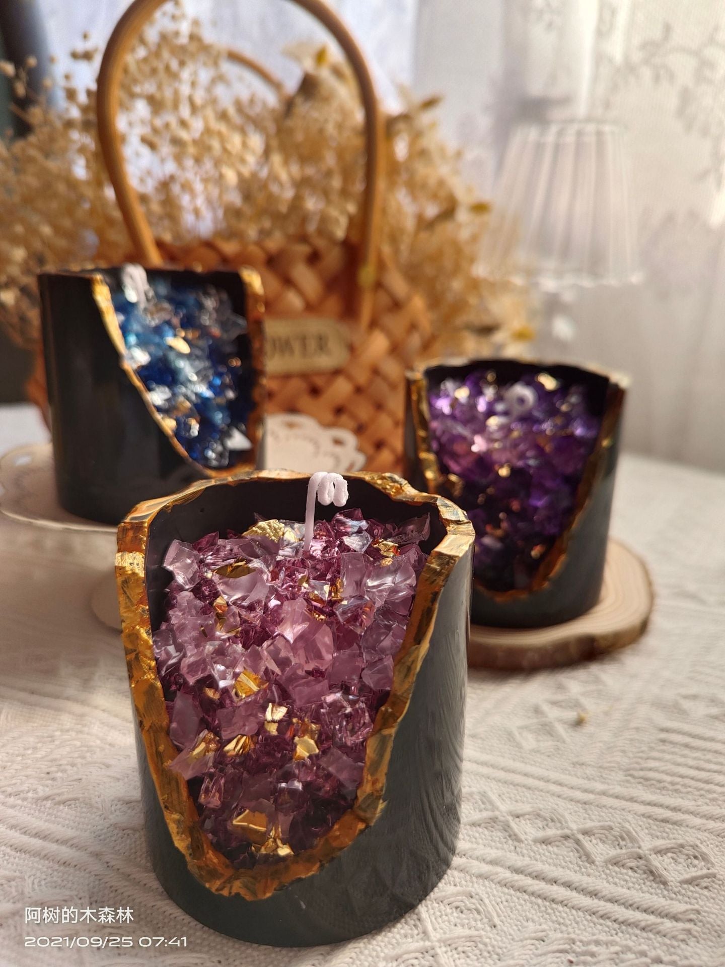 Crystal mineral scented candle