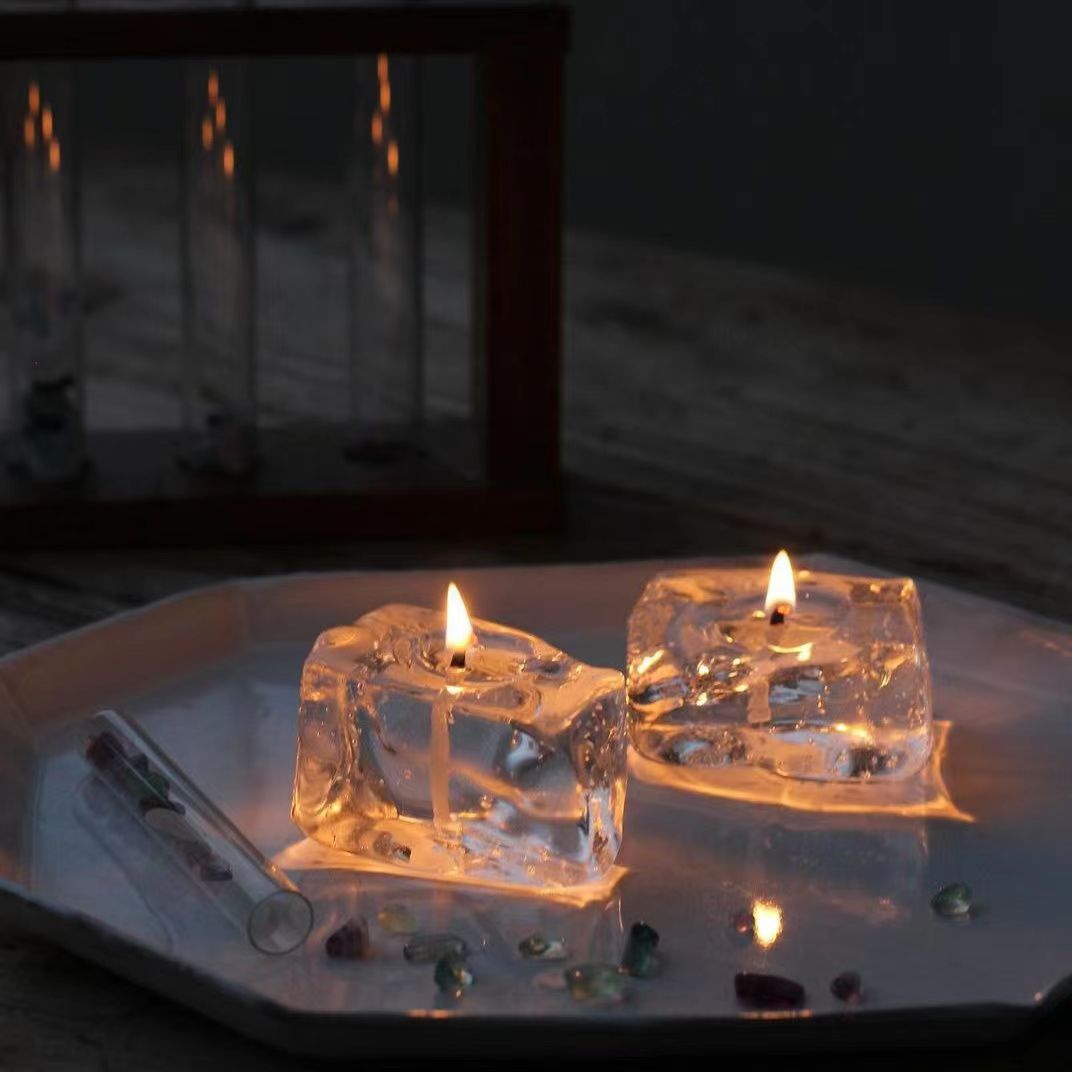 Creative ice cube scented candle