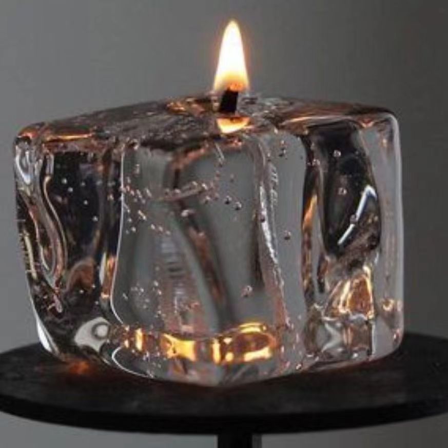 Creative ice cube scented candle